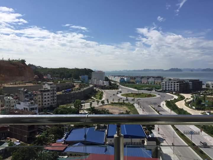 Homestay Ha Long Luxury Esterno foto